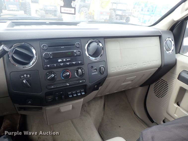 image for item DG3106 2008 Ford F250 Super Duty  SuperCab pickup truck