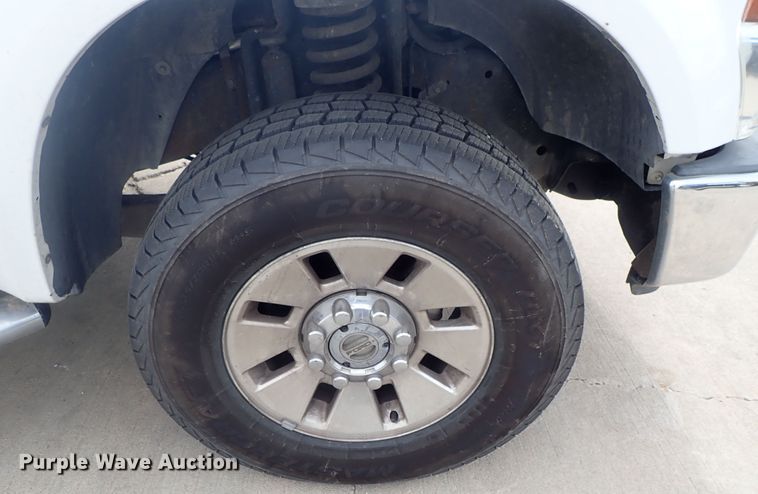 image for item DG3106 2008 Ford F250 Super Duty  SuperCab pickup truck