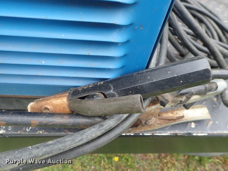 image for item DG3163 Miller AEAD-200LE welder/generator