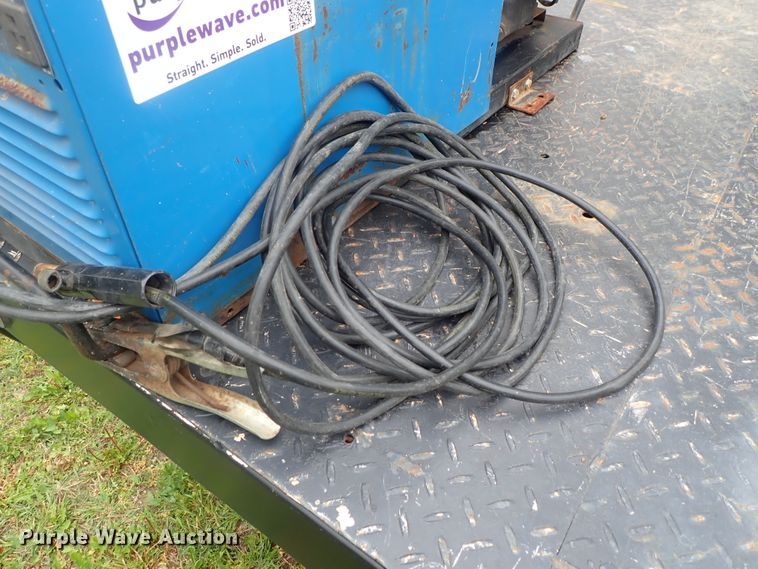 image for item DG3163 Miller AEAD-200LE welder/generator