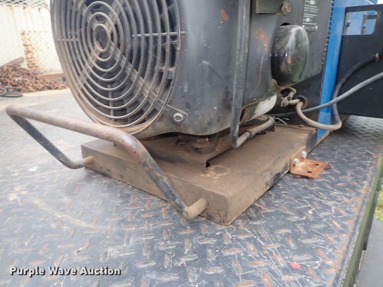 image for item DG3163 Miller AEAD-200LE welder/generator