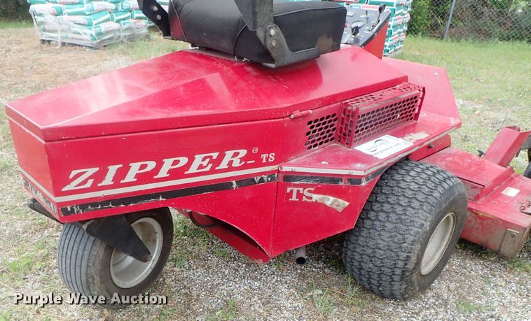 image for item DG3182 Zipper TS22 ZTR lawn mower