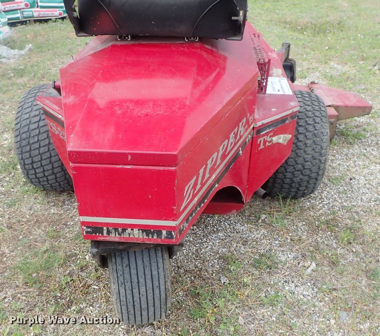image for item DG3182 Zipper TS22 ZTR lawn mower