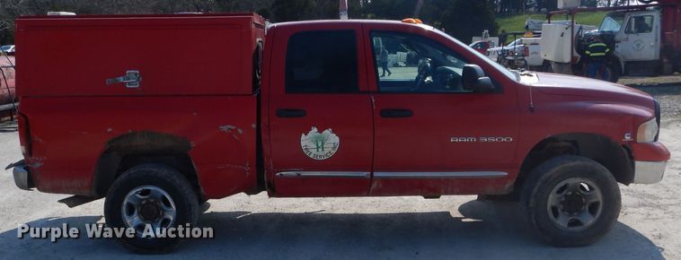 image for item DG5600 2004 Dodge Ram 3500  Quad Cab pickup truck