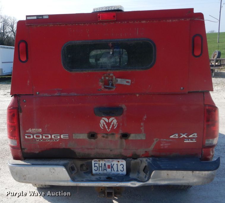 image for item DG5600 2004 Dodge Ram 3500  Quad Cab pickup truck