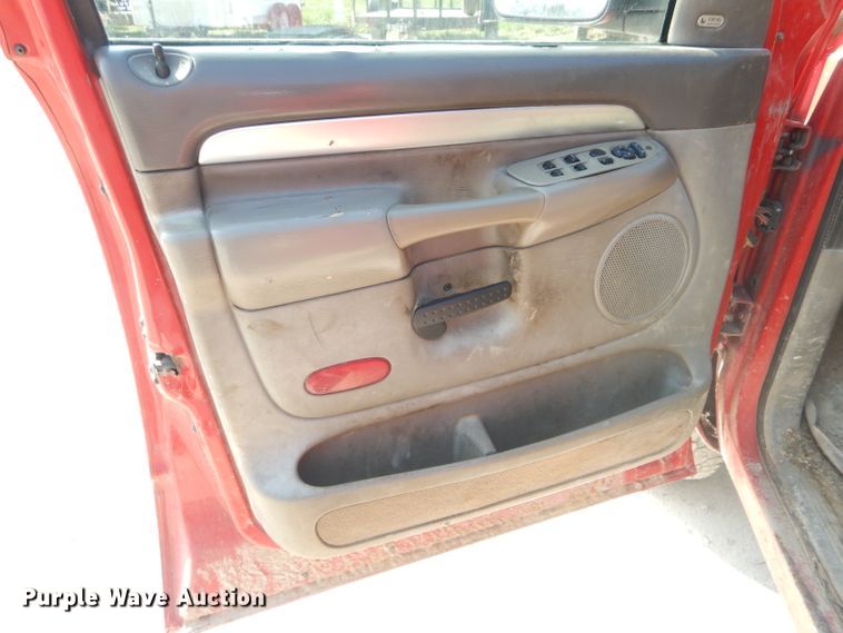 image for item DG5600 2004 Dodge Ram 3500  Quad Cab pickup truck