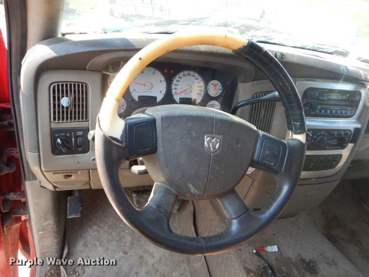 image for item DG5600 2004 Dodge Ram 3500  Quad Cab pickup truck