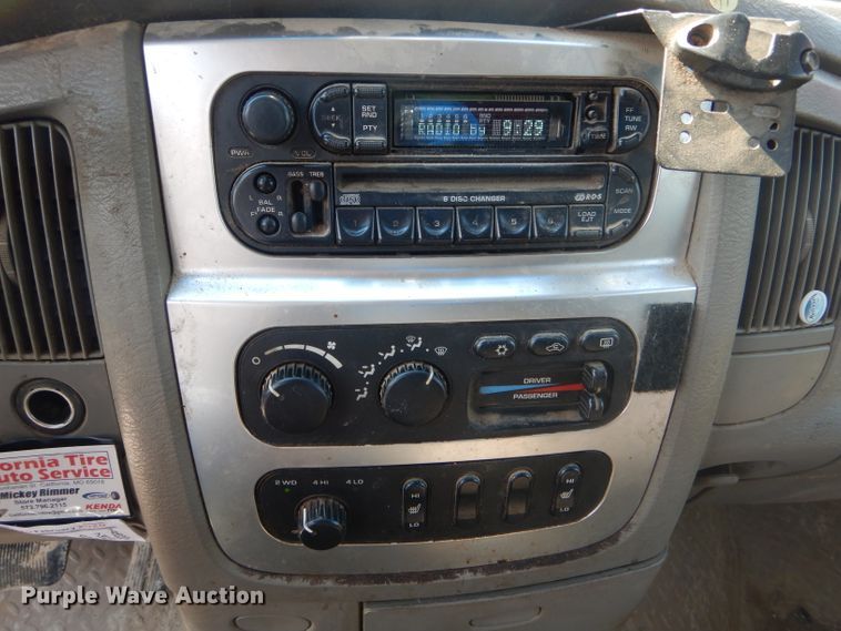 image for item DG5600 2004 Dodge Ram 3500  Quad Cab pickup truck