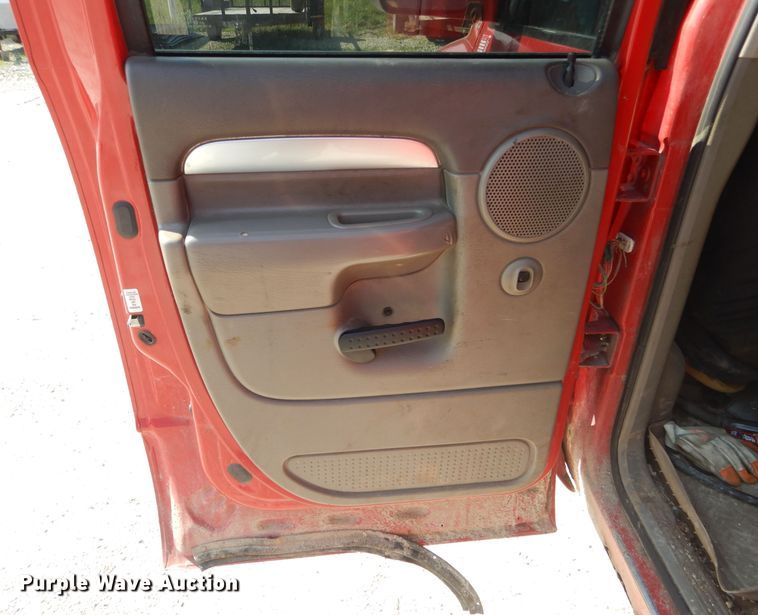 image for item DG5600 2004 Dodge Ram 3500  Quad Cab pickup truck