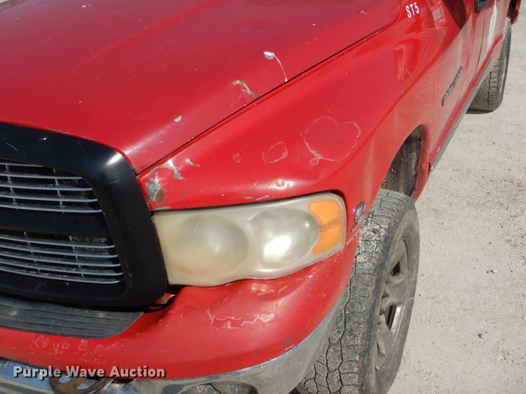 image for item DG5600 2004 Dodge Ram 3500  Quad Cab pickup truck