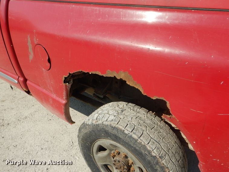 image for item DG5600 2004 Dodge Ram 3500  Quad Cab pickup truck