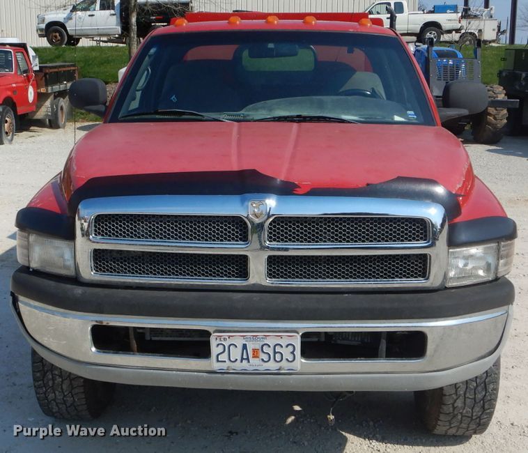 image for item DG5603 2001 Dodge Ram 2500 Laramie SLT  Quad Cab pickup truck