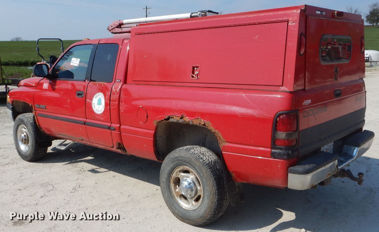 image for item DG5603 2001 Dodge Ram 2500 Laramie SLT  Quad Cab pickup truck