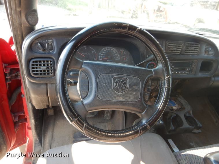 image for item DG5603 2001 Dodge Ram 2500 Laramie SLT  Quad Cab pickup truck