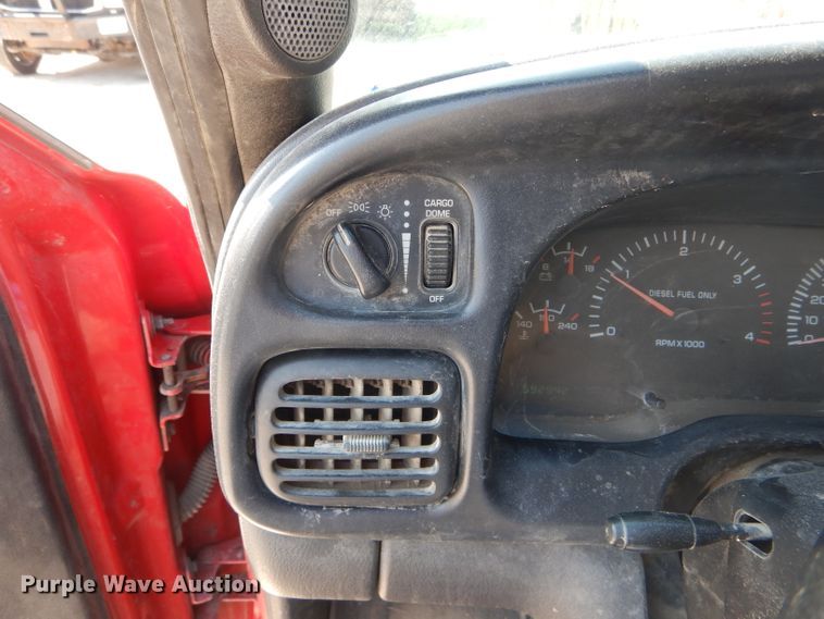 image for item DG5603 2001 Dodge Ram 2500 Laramie SLT  Quad Cab pickup truck