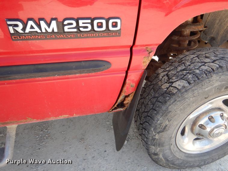 image for item DG5603 2001 Dodge Ram 2500 Laramie SLT  Quad Cab pickup truck