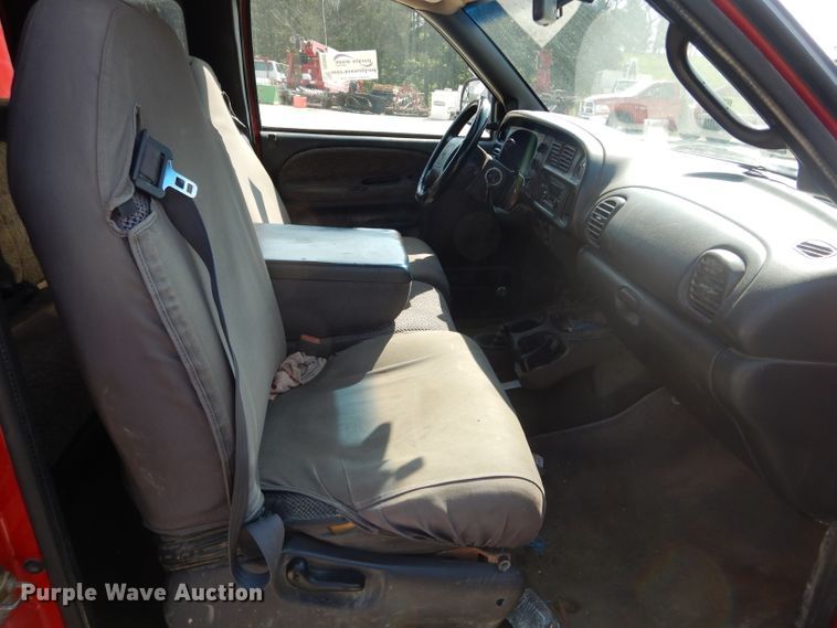 image for item DG5603 2001 Dodge Ram 2500 Laramie SLT  Quad Cab pickup truck