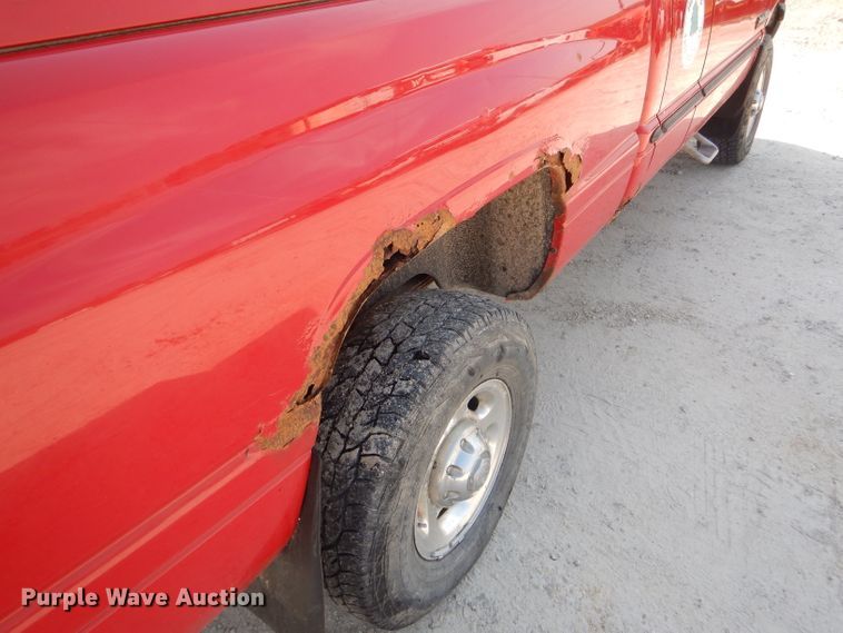image for item DG5603 2001 Dodge Ram 2500 Laramie SLT  Quad Cab pickup truck