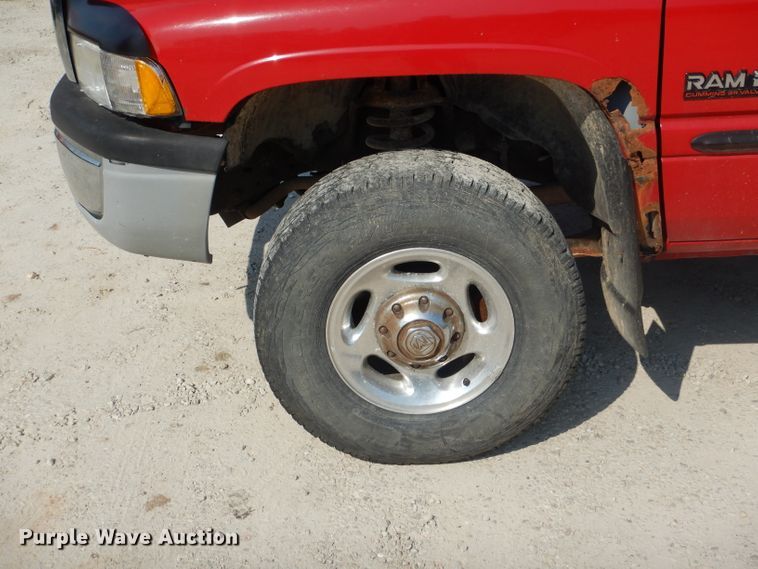 image for item DG5603 2001 Dodge Ram 2500 Laramie SLT  Quad Cab pickup truck