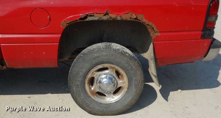 image for item DG5603 2001 Dodge Ram 2500 Laramie SLT  Quad Cab pickup truck