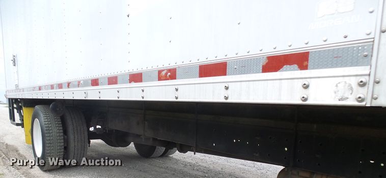 image for item DG5651 2003 International 4300 box truck