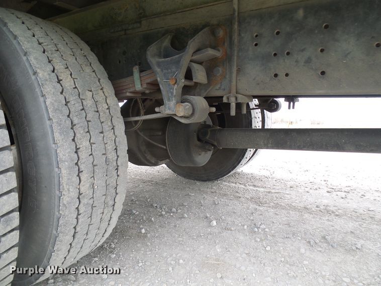 image for item DG5651 2003 International 4300 box truck