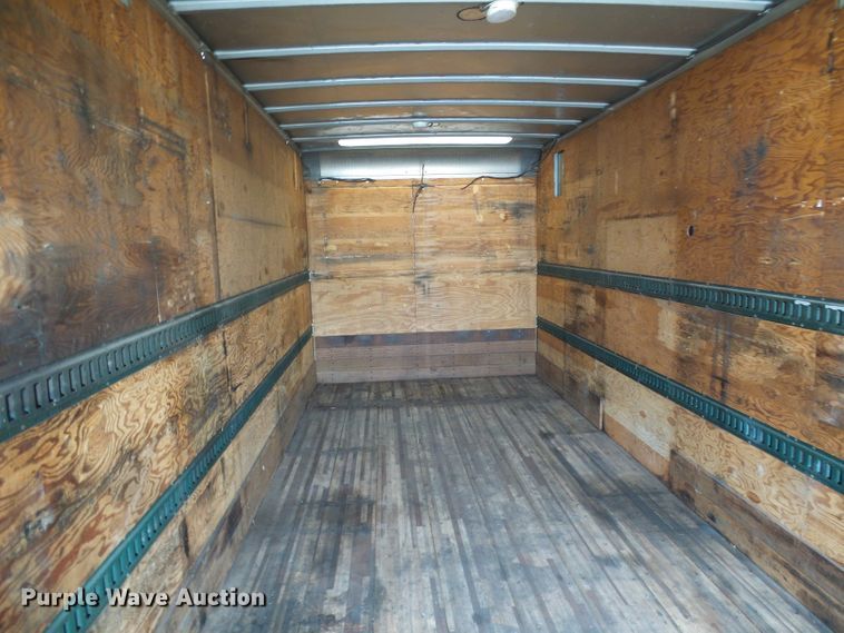 image for item DG5651 2003 International 4300 box truck