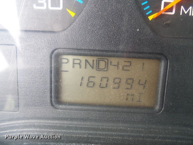 image for item DG5651 2003 International 4300 box truck