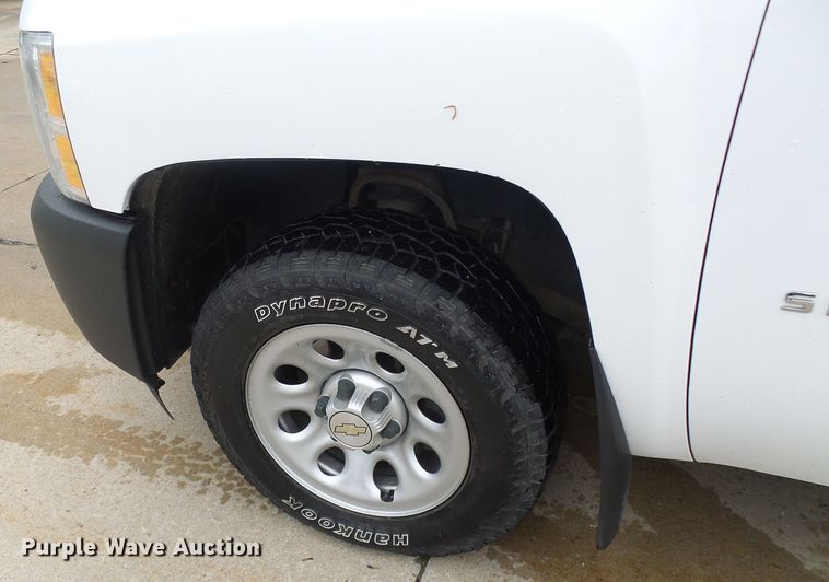 image for item DG5658 2012 Chevrolet Silverado 1500  Ext. Cab pickup truck