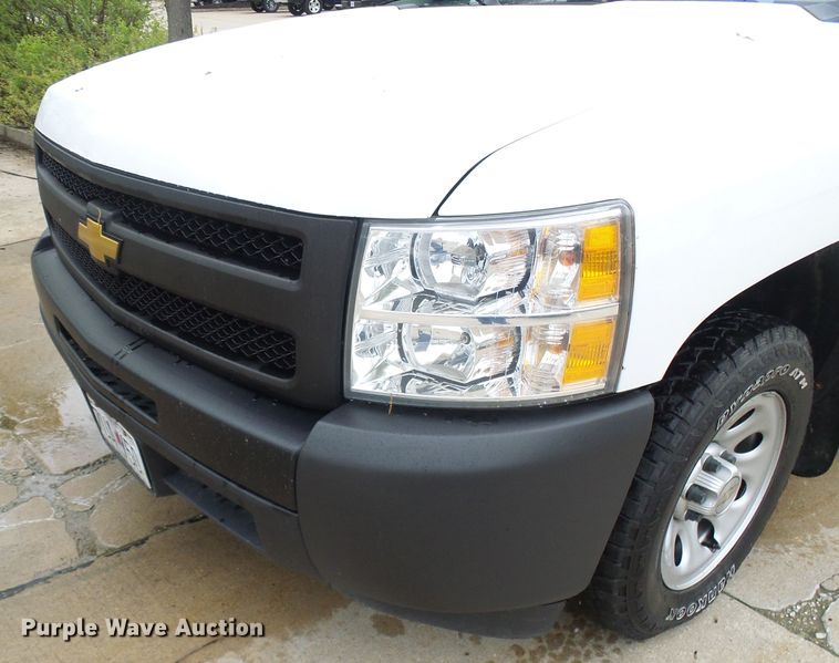 image for item DG5658 2012 Chevrolet Silverado 1500  Ext. Cab pickup truck