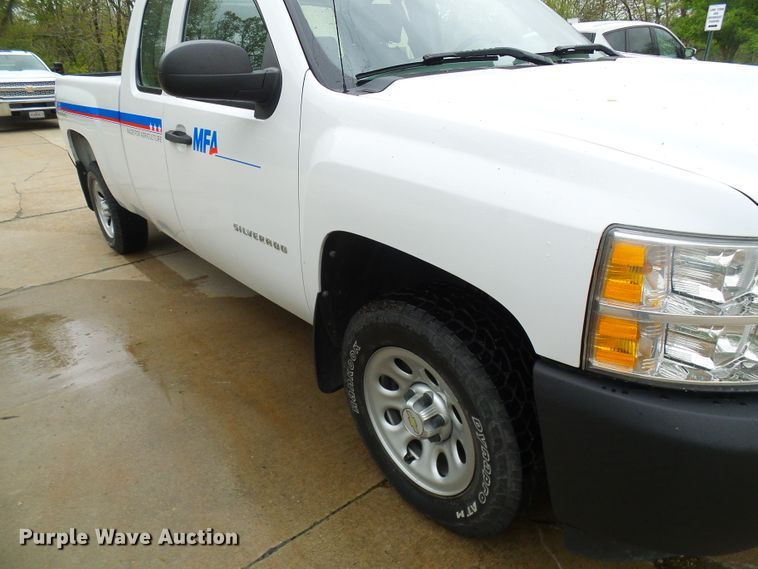 image for item DG5658 2012 Chevrolet Silverado 1500  Ext. Cab pickup truck