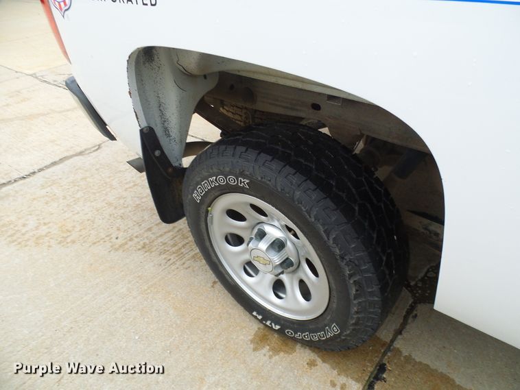 image for item DG5658 2012 Chevrolet Silverado 1500  Ext. Cab pickup truck