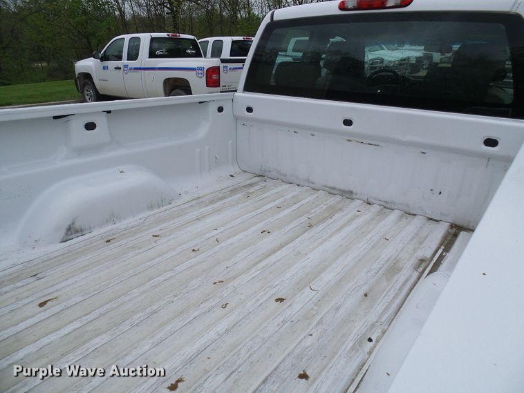 image for item DG5658 2012 Chevrolet Silverado 1500  Ext. Cab pickup truck