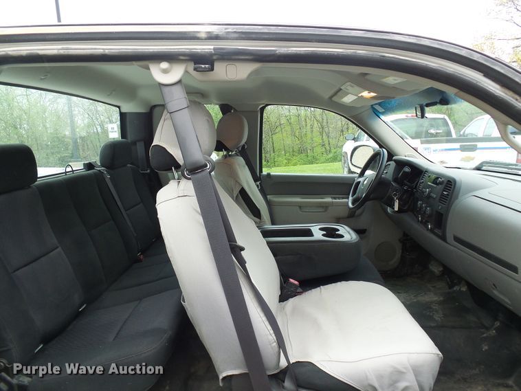 image for item DG5658 2012 Chevrolet Silverado 1500  Ext. Cab pickup truck