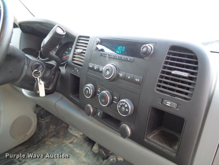 image for item DG5658 2012 Chevrolet Silverado 1500  Ext. Cab pickup truck