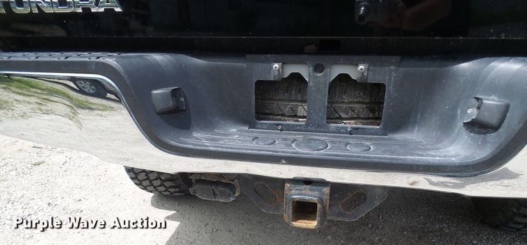 image for item DG5664 2010 Toyota Tundra  Double Cab pickup truck