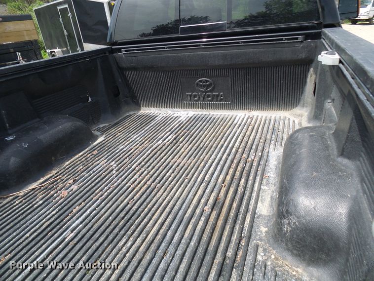 image for item DG5664 2010 Toyota Tundra  Double Cab pickup truck