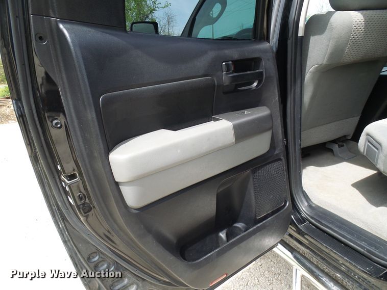 image for item DG5664 2010 Toyota Tundra  Double Cab pickup truck