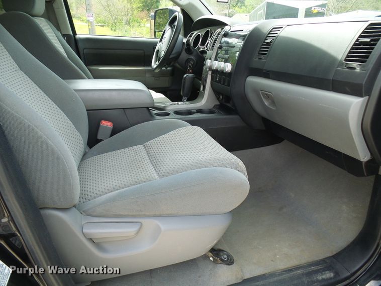 image for item DG5664 2010 Toyota Tundra  Double Cab pickup truck