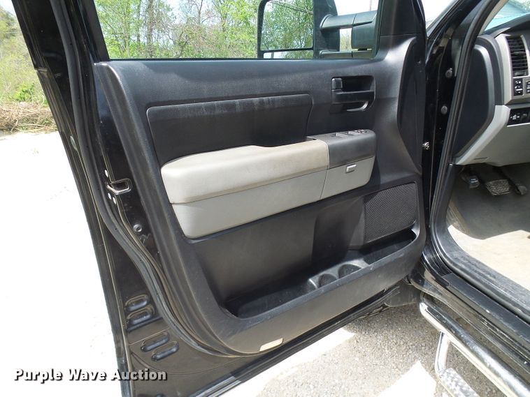 image for item DG5664 2010 Toyota Tundra  Double Cab pickup truck