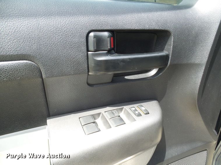 image for item DG5664 2010 Toyota Tundra  Double Cab pickup truck