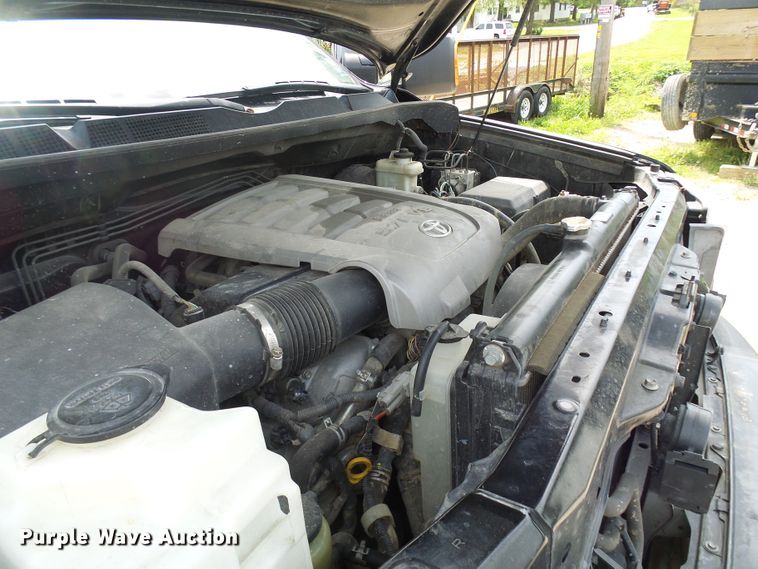 image for item DG5664 2010 Toyota Tundra  Double Cab pickup truck