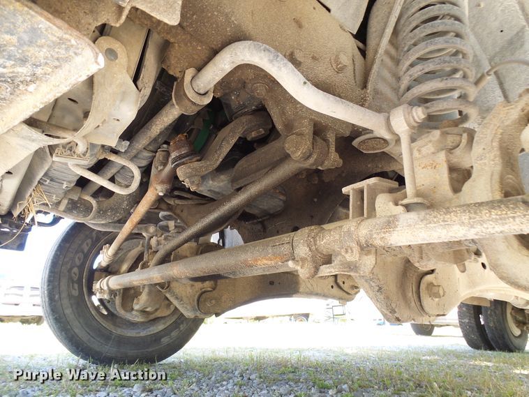 image for item DG5668 2006 Ford F550 Super Duty flatbed truck