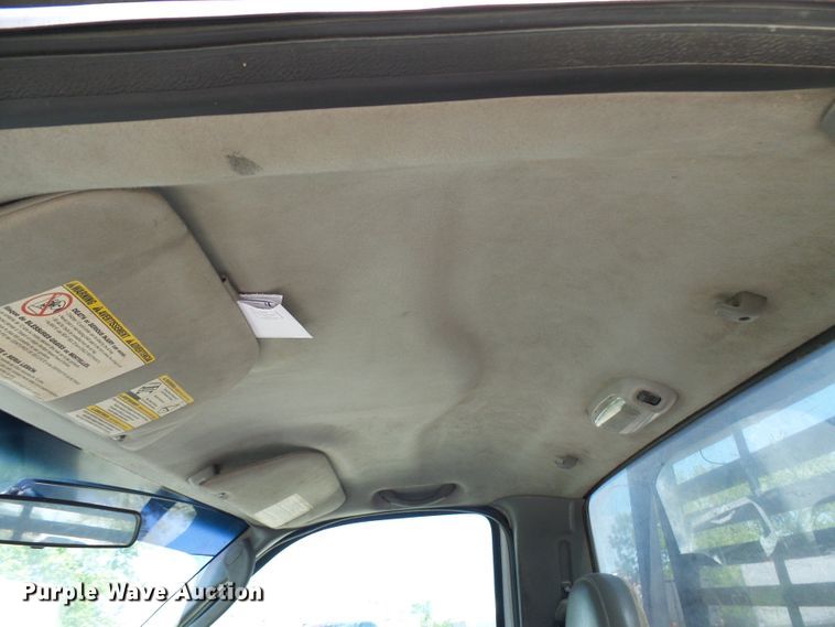 image for item DG5668 2006 Ford F550 Super Duty flatbed truck