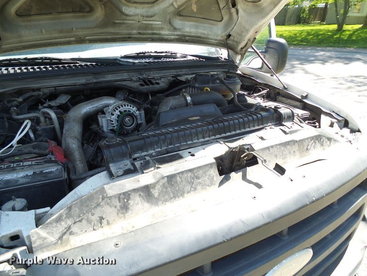 image for item DG5668 2006 Ford F550 Super Duty flatbed truck