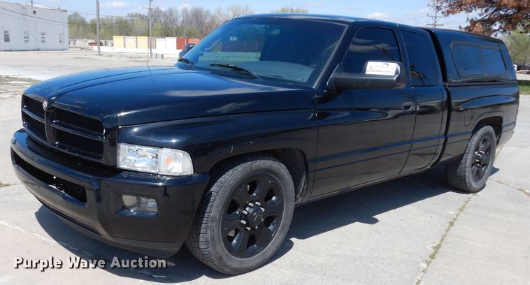 image for item DG6434 2001 Dodge Ram 2500 Laramie SLT  Quad Cab pickup truck