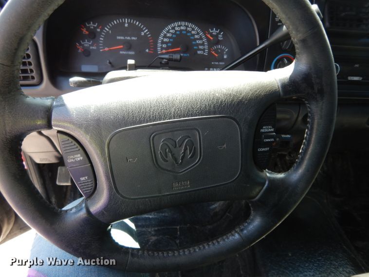 image for item DG6434 2001 Dodge Ram 2500 Laramie SLT  Quad Cab pickup truck