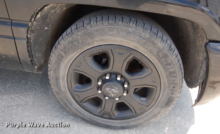 image for item DG6434 2001 Dodge Ram 2500 Laramie SLT  Quad Cab pickup truck