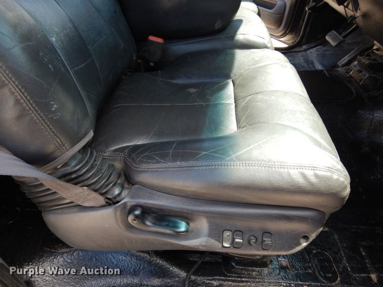 image for item DG6434 2001 Dodge Ram 2500 Laramie SLT  Quad Cab pickup truck