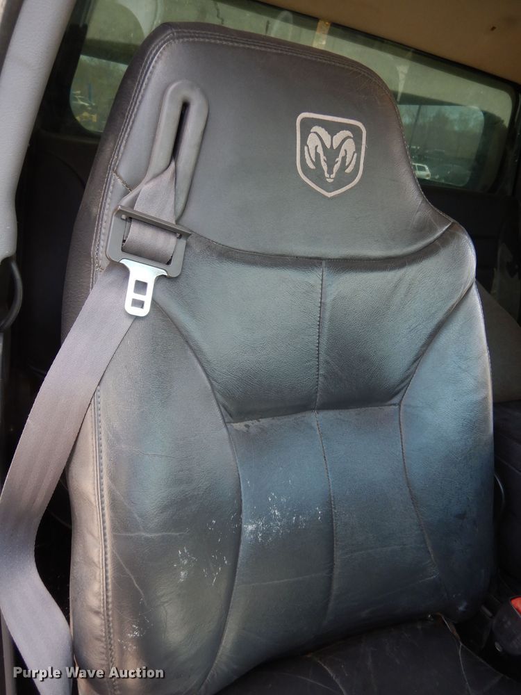 image for item DG6434 2001 Dodge Ram 2500 Laramie SLT  Quad Cab pickup truck